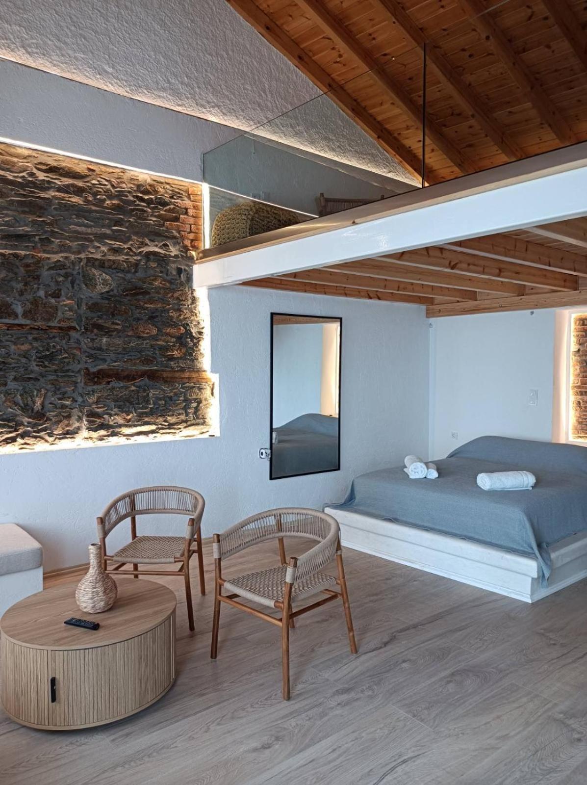 Michalelis Loft & Cave Apartman Plomári Kültér fotó